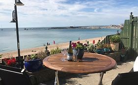 Dolphin Cottage Lyme Regis